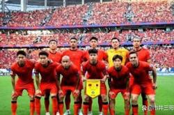 九游体育关于赛地聚焦：国王杯加时末段热度飙升，阿贾克斯复出首秀，悬念犹存，赛程密集仍需轮换的信息